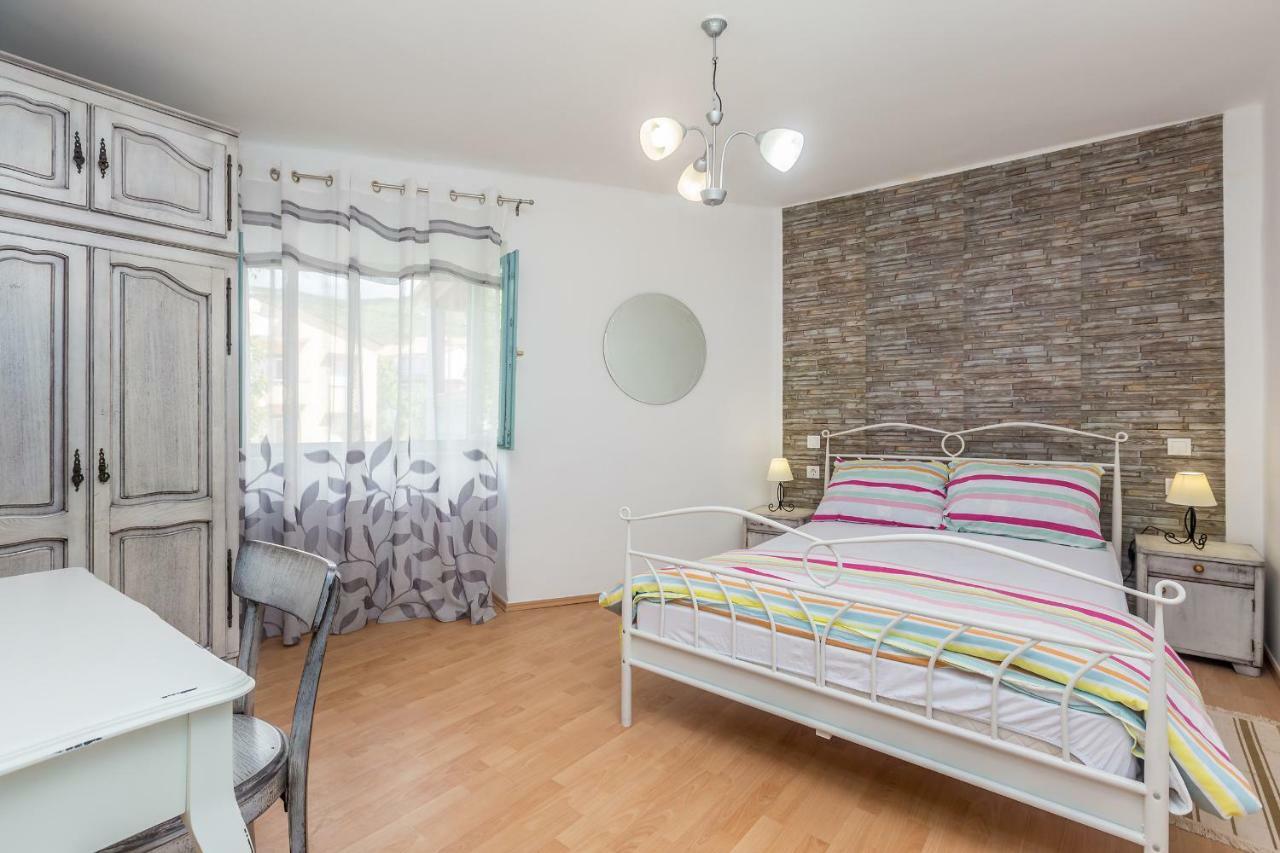Vila Saja Selce Exteriör bild