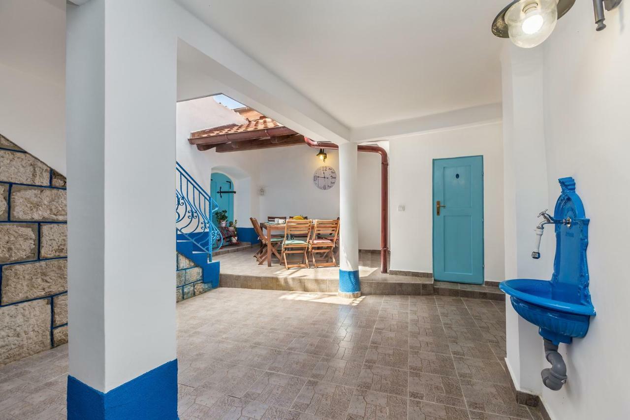 Vila Saja Selce Exteriör bild